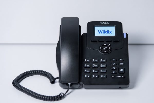 Image: WP410 Wildix IP Telefon einzeln Frontansicht2